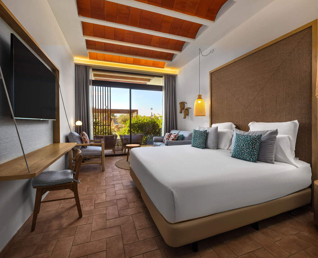 The Club Room with Pool View