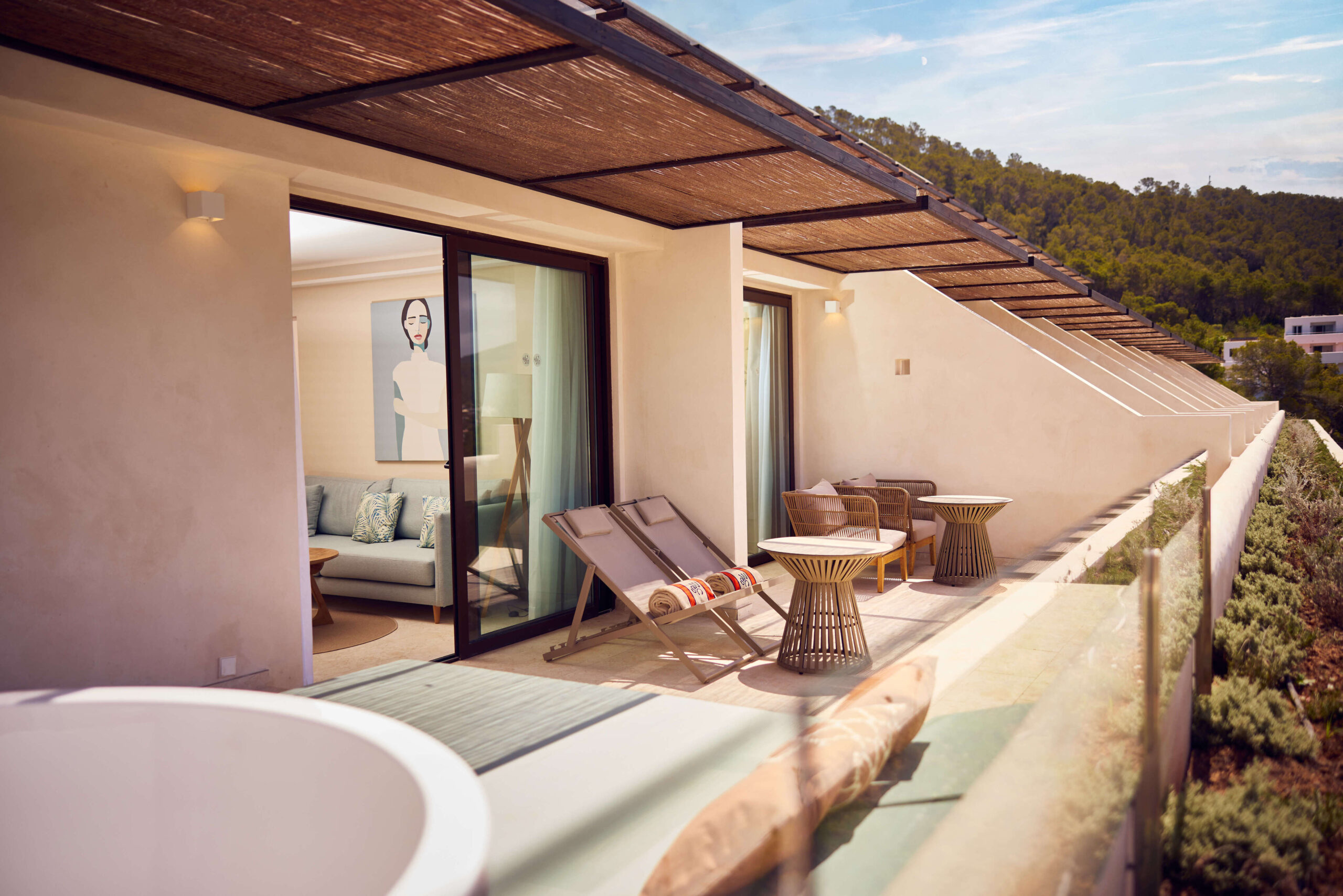 The Club Junior Suite with Terrace Bath